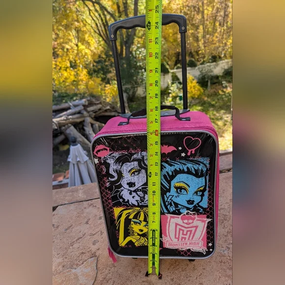2011 Monster High Mini Roller Carry On Suitcase - Picture 11 of 12